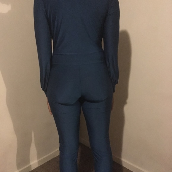 Long sleeve Gently used body suit - Picture 3 of 7